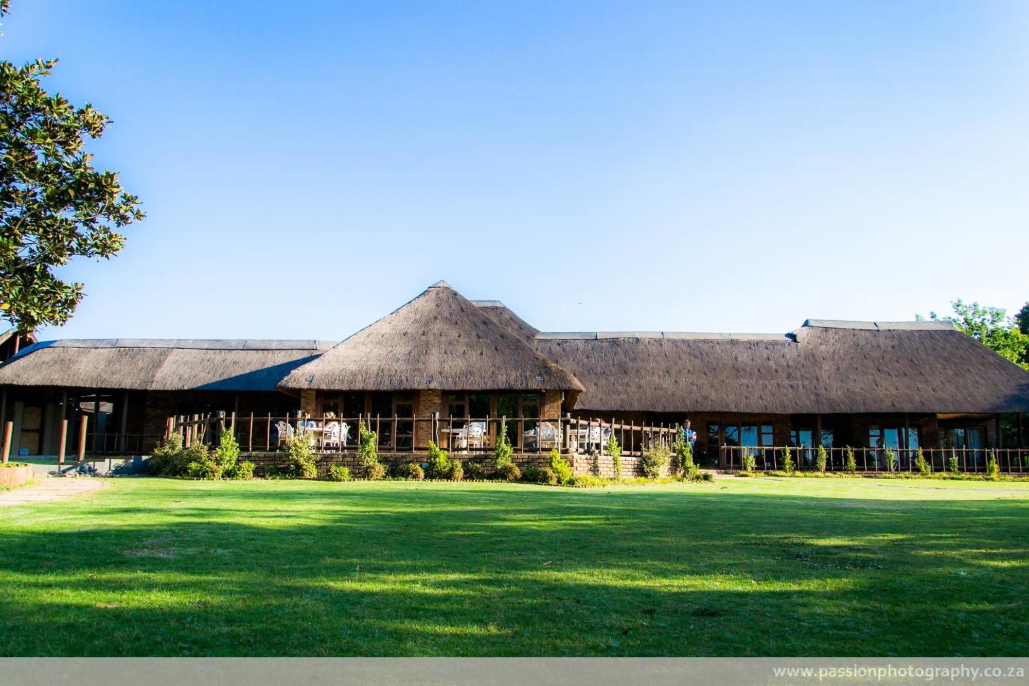 Nkanga Lodge Accommodation & Venue ケンプトンパーク エクステリア 写真